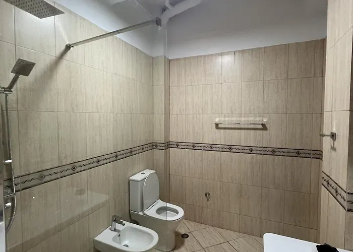 3 Bedroom In The Heart Of Tirana! Apartmán